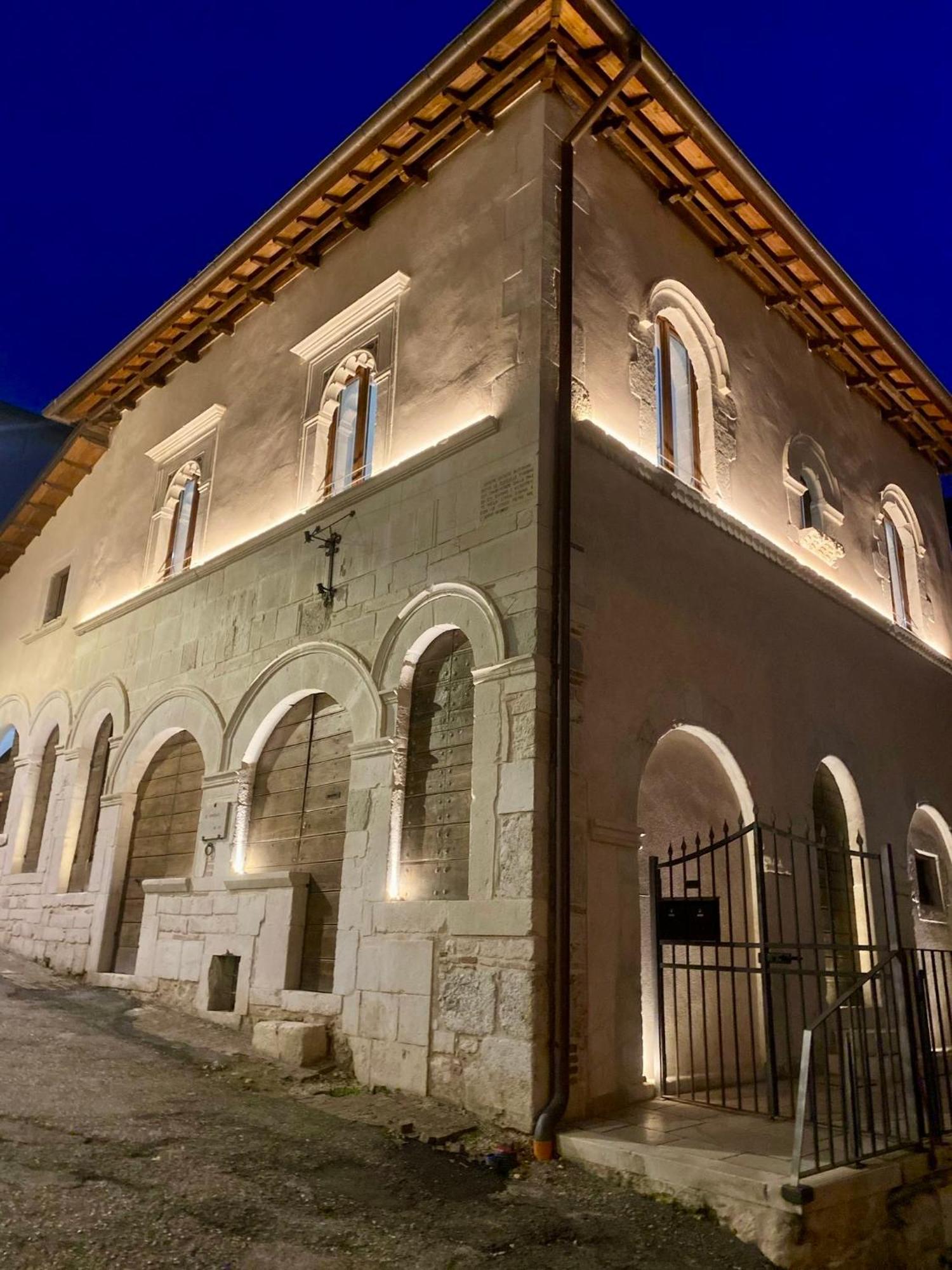 Le Cancelle - Residenza D'Epoca LʼAquila Esterno foto