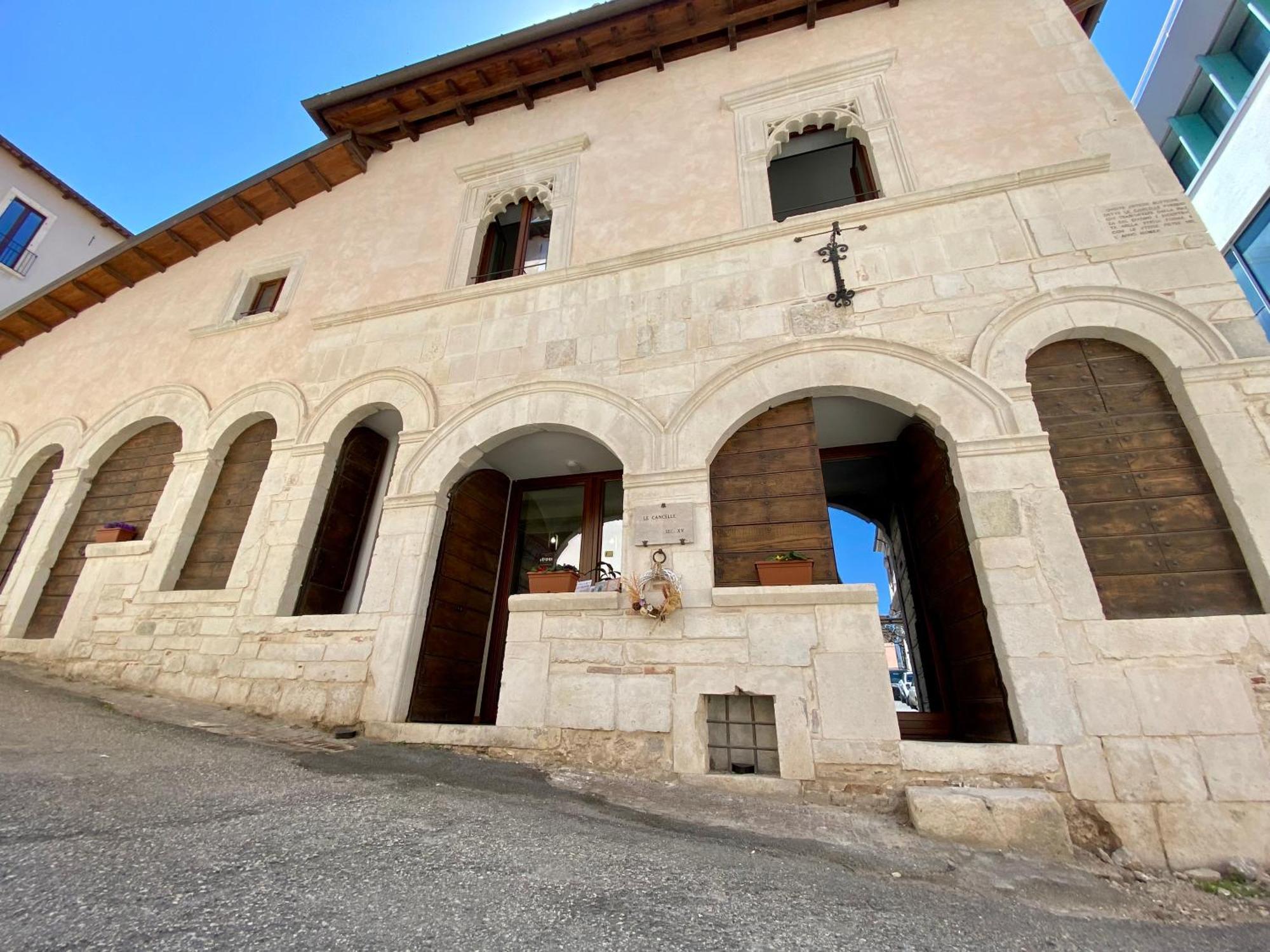 Le Cancelle - Residenza D'Epoca LʼAquila Esterno foto